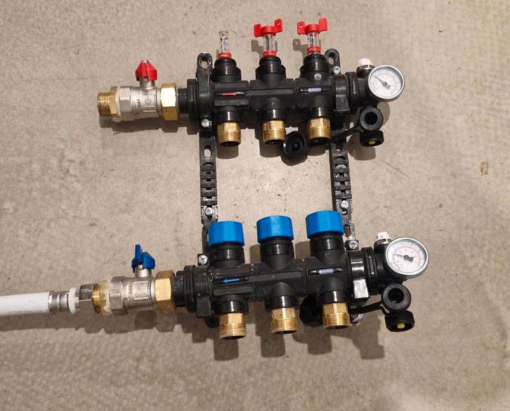 Vloerverwarming verdeler, Doe-het-zelf en Verbouw, Verwarming en Radiatoren, Overige typen, Minder dan 30 cm, Minder dan 60 cm