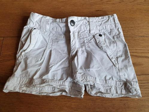witte korte broek voor meisjes maat 98-104. Merk Europe kids, Kinderen en Baby's, Kinderkleding | Maat 98, Gebruikt, Meisje, Broek