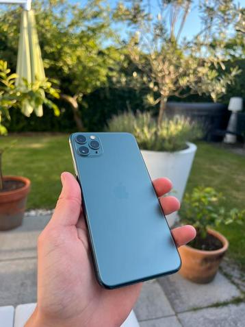 Iphone 11 pro max groen 64gb beschikbaar voor biedingen