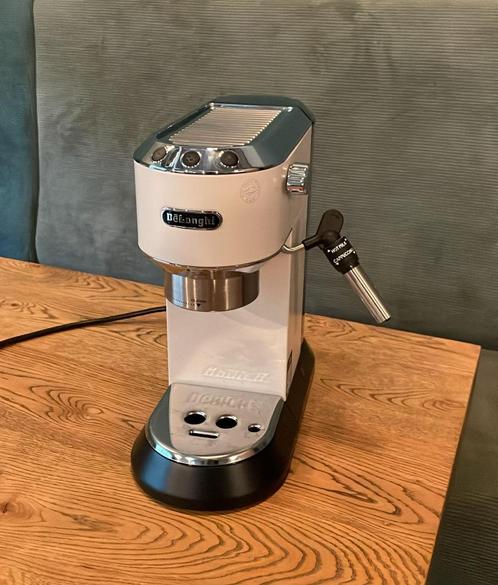 De'Longhi Pompdruk espressoapparaat EC685.W | DLS17947, Witgoed en Apparatuur, Koffiezetapparaten, Zo goed als nieuw, Gemalen koffie