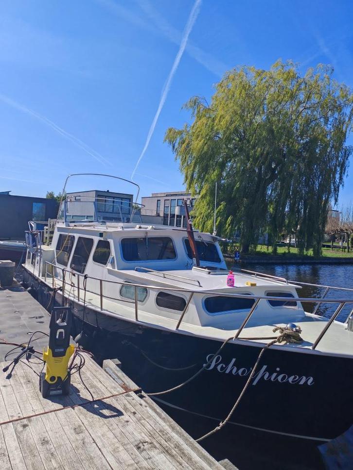 Mooie plezier Jacht te koop, Watersport en Boten, Motorboten en Motorjachten, Gebruikt, Staal, 9 tot 12 meter, Diesel, Binnenboordmotor