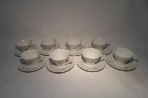 Hutschenreuther Hohenberg CM Kop & Schotels 8 St, Antiek en Kunst, Antiek | Servies compleet, Ophalen of Verzenden