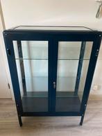 Ikea Fabrikör Vitrinekast - Blauw, Huis en Inrichting, Kasten | Vitrinekasten, Ophalen, 100 tot 150 cm, 50 tot 100 cm, Zo goed als nieuw