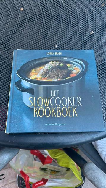 Lorna Brash - Het slowcooker kookboek beschikbaar voor biedingen