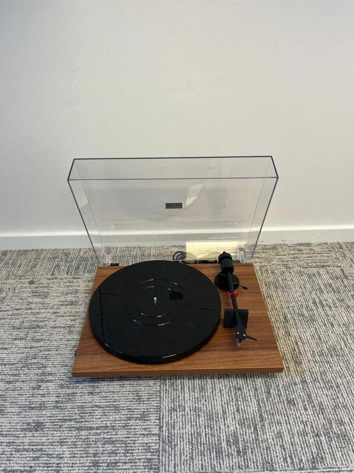 Pro-Ject | E1 OM5e Platenspeler | Walnoot, Audio, Tv en Foto, Platenspelers, Zo goed als nieuw, Platenspeler, Overige merken, Automatisch