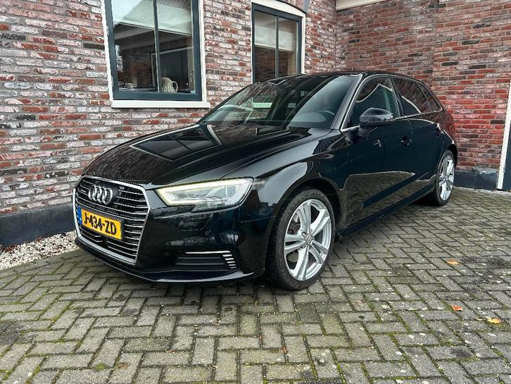 Audi A3 E-tron 204PK | Carplay | LED | PDC | Cruise Control, Auto's, Audi, Bedrijf, A3, ABS, Airbags, Airconditioning, Alarm, Apple Carplay
