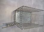 honden bench (klein model) 51 x 32 x 40 cm ongeveer, Ophalen, Zo goed als nieuw