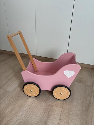 Roze Houten Poppenwagen beschikbaar voor biedingen