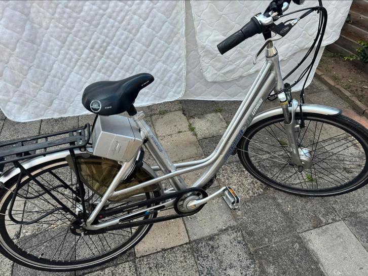 Adventure elektrische fiets, Fietsen en Brommers, Elektrische fietsen, Zo goed als nieuw, Overige merken, 50 km per accu of meer