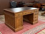 Antiek klassiek Engels bureau #529, Ophalen of Verzenden, Zo goed als nieuw, Bureau