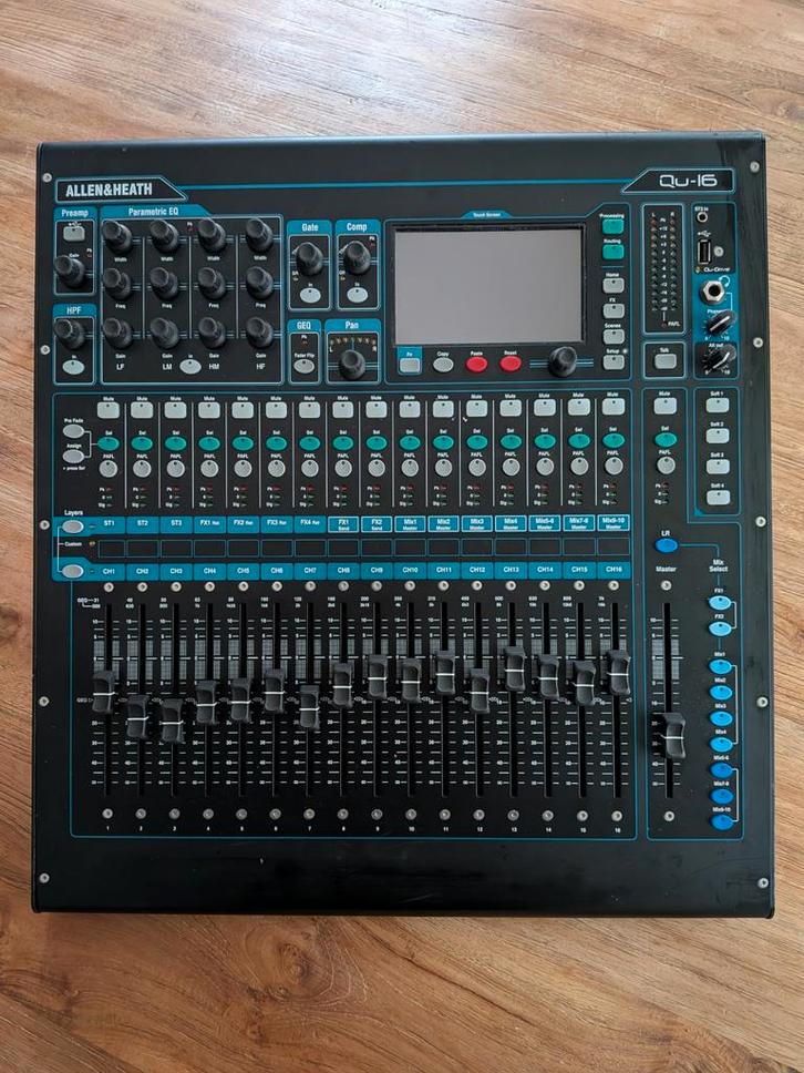 Allen & Heath Qu-16 digitale mixer evt (in)ruil zie tekst, Muziek en Instrumenten, Mengpanelen, Gebruikt, 20 kanalen of meer, Microfooningang