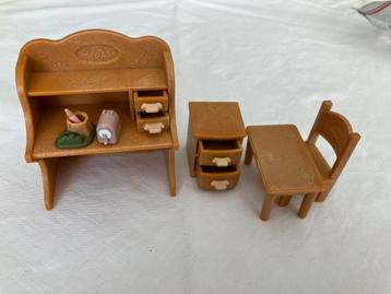Bureau sylvanian families beschikbaar voor biedingen