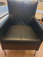 Zwart lederen stoel, modern design. Nieuw, Huis en Inrichting, Fauteuils, Ophalen, Zo goed als nieuw, 75 tot 100 cm, 50 tot 75 cm