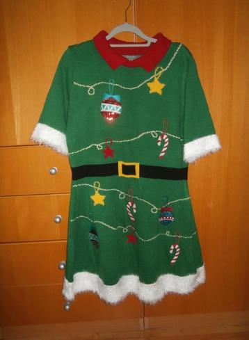 Leuk gebreid Kerst jurkje mt L 40/42 korte mouw+versiering. beschikbaar voor biedingen