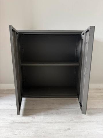 TV kast /lockerkast antraciet Ikea Ivar - afbeelding 3
