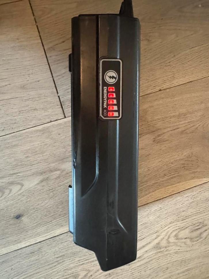 Giant (Prime) Energypak 400 Accu met oplader, Fietsen en Brommers, Fietsaccessoires | Fietsaccu's, Gebruikt, Ophalen of Verzenden