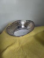 14697) mooi verzilverd  bon bon  schaaltje 20x14 cm, Overige materialen, Ophalen of Verzenden, Overige stijlen, Schaal of Schalen