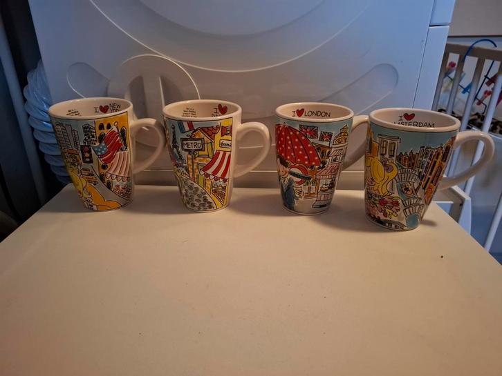 Blond Amsterdam Stedenbekers - Nieuwstaat!, Huis en Inrichting, Keuken | Servies, Zo goed als nieuw, Kop(pen) en/of Schotel(s)