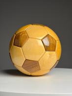 Massief houten voetbal vintage, Ophalen