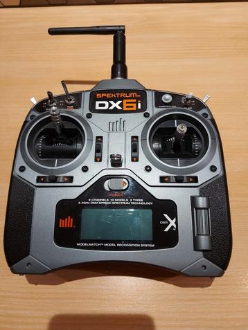 Spektrum DX6i Zender beschikbaar voor biedingen