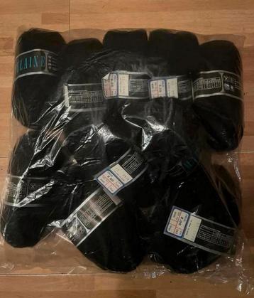 Nieuw in zak 10 bollen wol-acryl beschikbaar voor biedingen