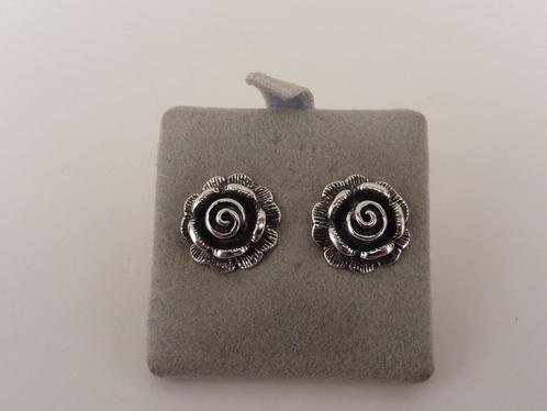Zilveren roosjes oorknopjes                              Z26, Sieraden, Tassen en Uiterlijk, Oorbellen, Gebruikt, Knopjes of Stekers
