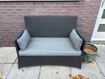 Tuinbankje met kussen - Wicker beschikbaar voor biedingen