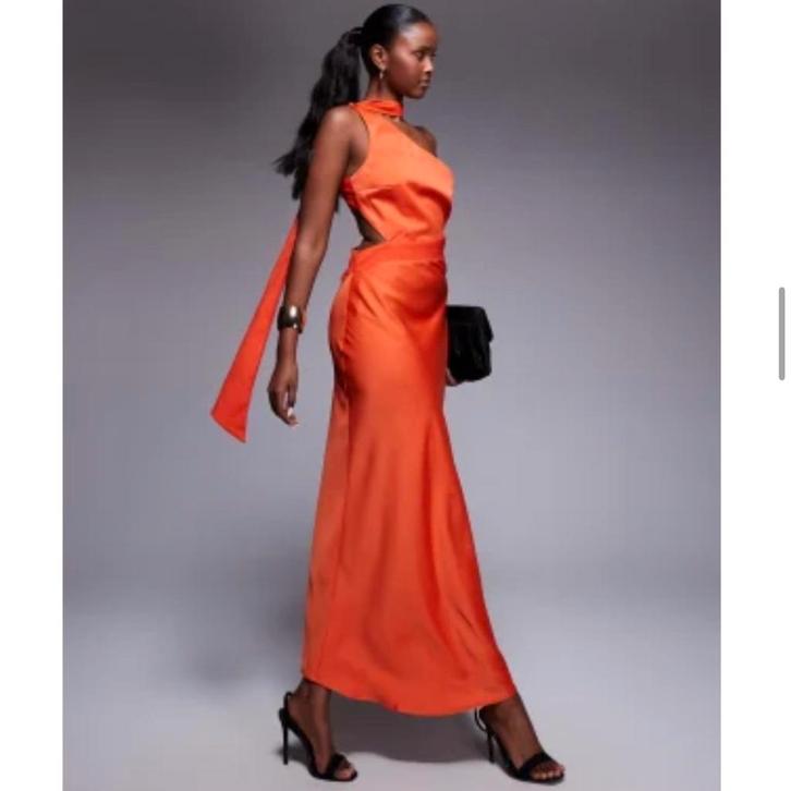 Oranje Galajurk - Nieuw - Maat XS, Kleding | Dames, Jurken, Nieuw, Maat 34 (XS) of kleiner, Oranje, Onder de knie, Ophalen of Verzenden