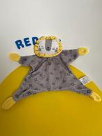 1718 zeeman knuffellap lap leeuw grijs geel met sterren 2x, Ophalen of Verzenden, Zo goed als nieuw, Overige typen