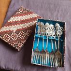 Indonesië: Zes Djokja Wajang Taartvorkjes in Doos Onedel