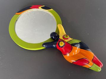 Niki de Saint Phalle, Nana stijl handspiegeltje beschikbaar voor biedingen