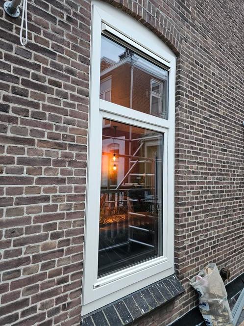 Te koop: 5x Weru kozijnen met draaikiepraam (bijna nieuw), Doe-het-zelf en Verbouw, Kozijnen en Schuifpuien, Zo goed als nieuw