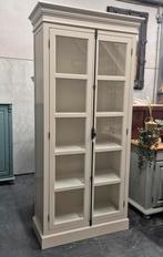 Vitrinekast met spanjolet sluiting, Ophalen, Zo goed als nieuw, 25 tot 50 cm