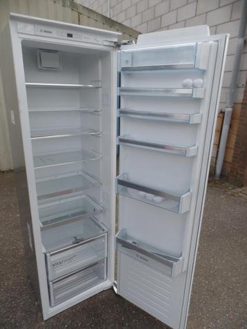 BOSCH KIR81AF30 koelkast A++ inbouw 177 h deur op deur beschikbaar voor biedingen