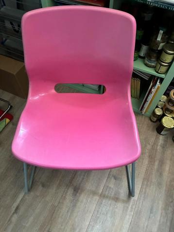 Ikea roze kuipstoel Snille beschikbaar voor biedingen