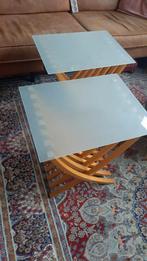 Nachtkastjes bijzettafeltjes ikea type ekeberg,beschrijving, 45 tot 60 cm, Minder dan 55 cm, Ophalen of Verzenden, Zo goed als nieuw