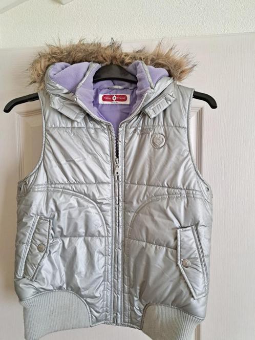 Leuke zilver paarse meisjes bodywarmer/body warmer maat 170, Kinderen en Baby's, Kinderkleding | Maat 170, Zo goed als nieuw, Meisje