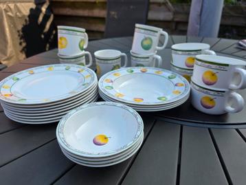 Melamine servies beschikbaar voor biedingen