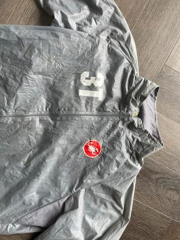 3 T castelli regenjack XXL  race MTB beschikbaar voor biedingen