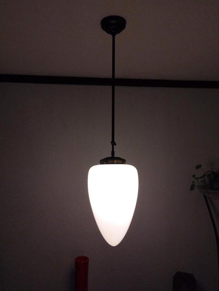 Menhir Art Deco hanglamp met opaal glas kegelvormig, Huis en Inrichting, Lampen | Hanglampen, 75 cm of meer, Glas, Ophalen of Verzenden