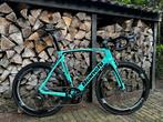 Prachtige Bianchi Oltre XR4 Ultegra Di2 maat 61, Fietsen en Brommers, Fietsen | Racefietsen, 28 inch, Carbon, Zo goed als nieuw