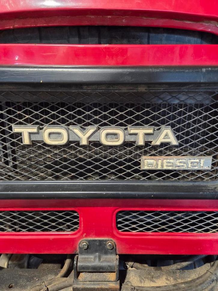 Toyota landcruiser 40 serie bj40 bj42 onderdelen 70 serie, Auto-onderdelen, Carrosserie en Plaatwerk, Bumper, Toyota, Voor, Gebruikt