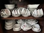 Zeer compleet Wawel Servies - 12 Personen - Prachtige Staat!, Ophalen, Gebruikt, Overige stijlen, Porselein