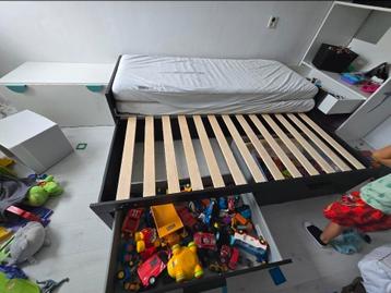 Ikea bedframe (zonder matras) - afbeelding 2