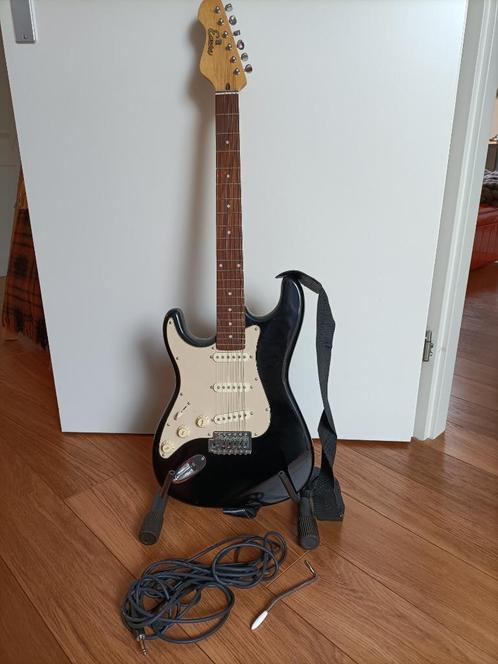 gitaar linkshandig elektrisch, Muziek en Instrumenten, Snaarinstrumenten | Gitaren | Elektrisch, Zo goed als nieuw, Overige merken