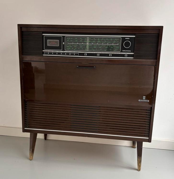 Vintage antieke Grundig radiokast audiomeubel jaren 60/70, Antiek en Kunst, Antiek | Tv's en Audio, Ophalen