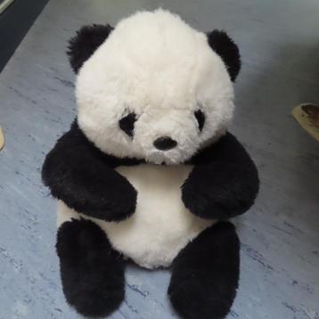 pandabeer knuffel  mooie pandabeer  kan zitten ca. 28cm beschikbaar voor biedingen