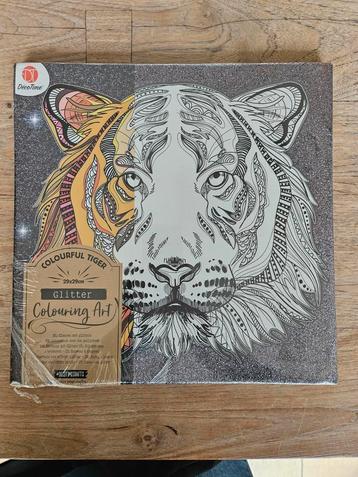 Nieuwe canvas tijger om in te kleuren met glitters beschikbaar voor biedingen