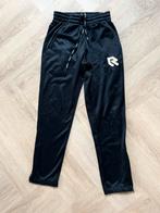Robey Zwarte sportbroek maat 128, Verzenden, Nieuw, Jongen of Meisje, Broek