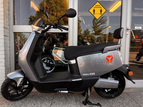 Yadea E8S | 45km | 80km | Elektrische Scooter | Op Voorraad, Fietsen en Brommers, Scooters | Overige merken, Nieuw, Elektrisch